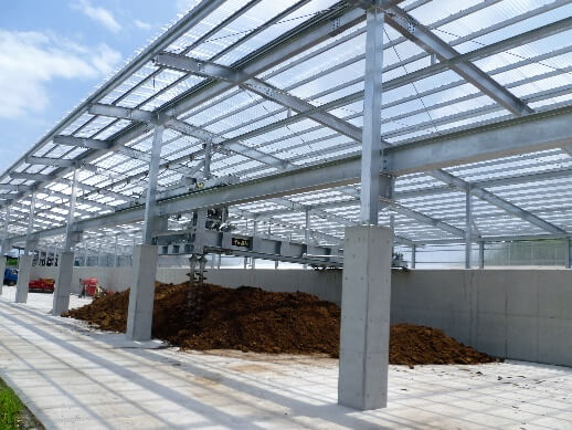 スクリュー撹拌発酵機